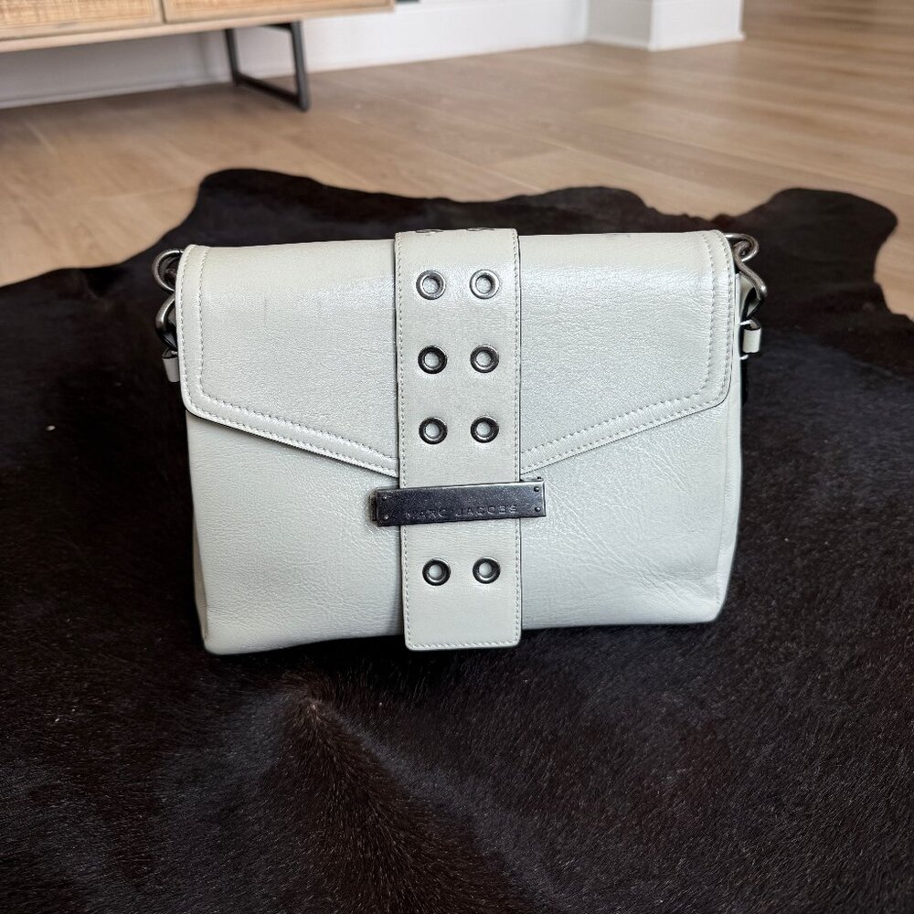 Marc Jacobs White Gunmetal Hardware Bag